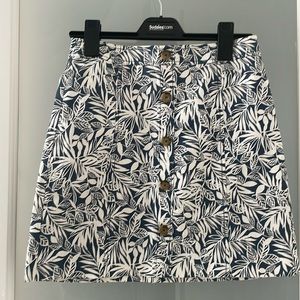 Loft blue and white print a-line short skirt